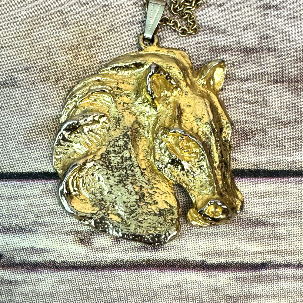 Vintage 1972 RARE Mimi Di N Horse Head Pendant Gold Tone Necklace
